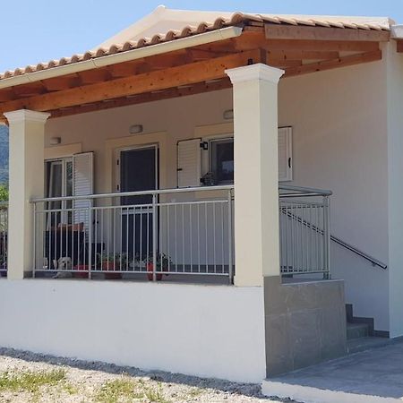 דירות גסטורי Casa Loukia מראה חיצוני תמונה