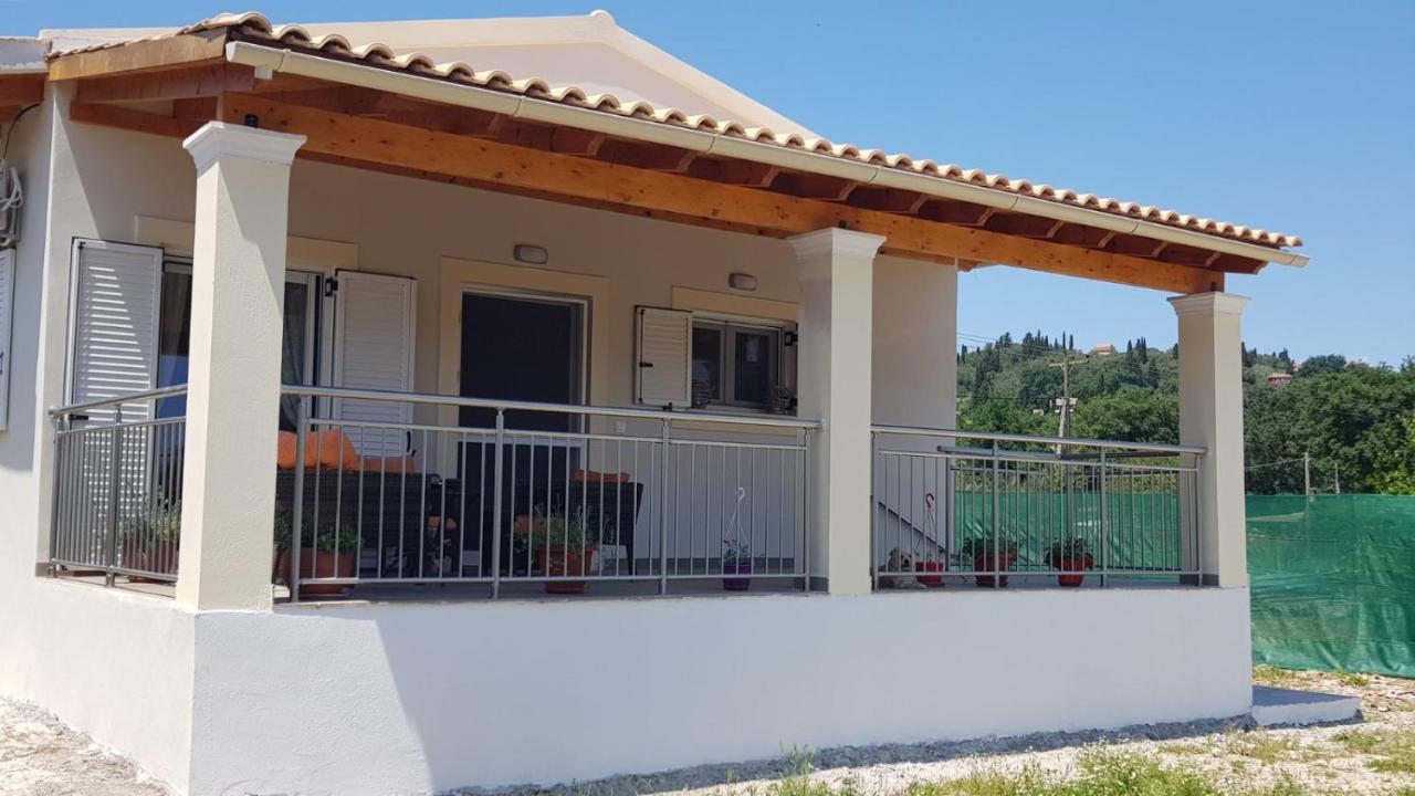 דירות גסטורי Casa Loukia מראה חיצוני תמונה