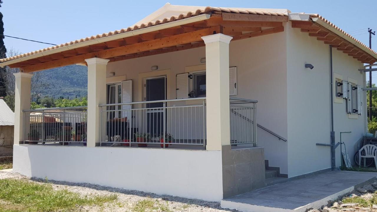דירות גסטורי Casa Loukia מראה חיצוני תמונה